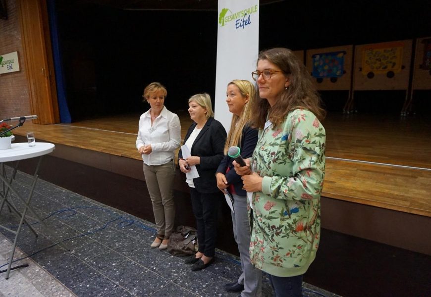 Bundestagsabgeordnete in der Gesamtschule Bundestagsabgeordnete in der Gesamtschule